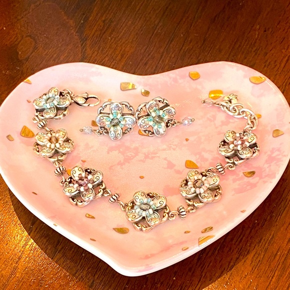 ⭐️SOLD⭐️Brighton ARIEL FLOWER blue pink crystal beads Flower bracelet earrings - Picture 9 of 16